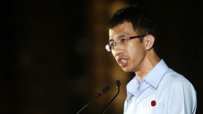 WP’s MacPherson candidate Bernard Chen makes his pitch to residents