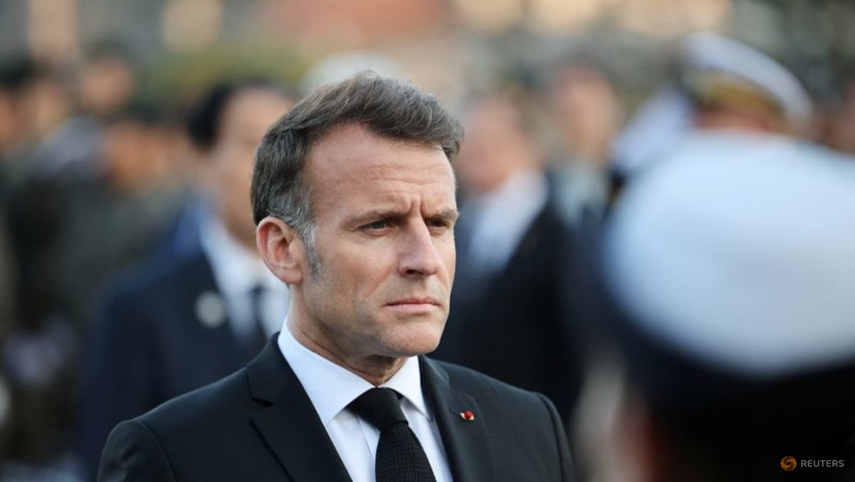 Macron says it is unrealistic to open Hormuz Strait by force