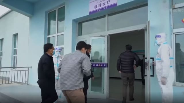 中国大陆新增1134起病例 新疆载客列车暂停离开