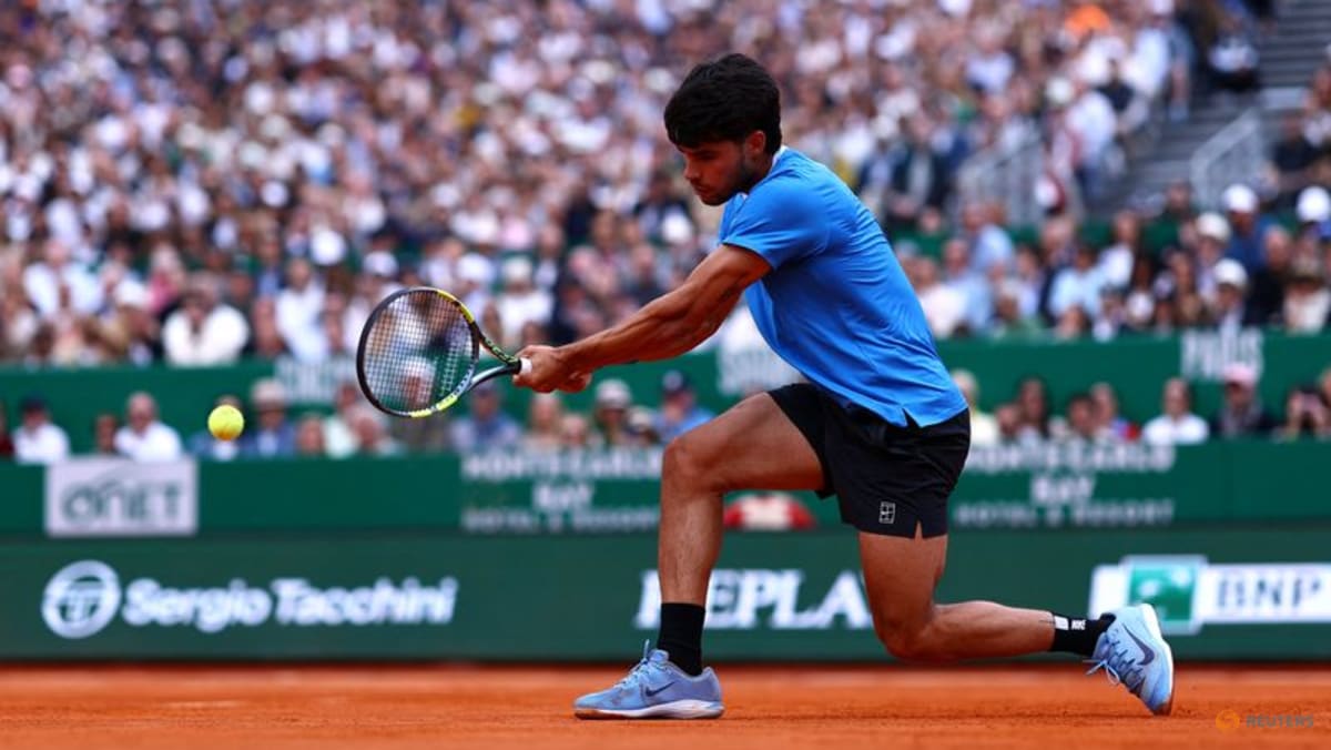 Chance to reclaim top rank is extra motivation for Alcaraz in Barcelona