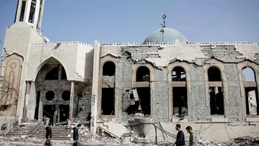 Umat Islam Gaza tunai solat Aidiladha di Masjid Al-Kenz yang rosak teruk Umat Islam Gaza tunai solat Aidiladha di Masjid Al-Kenz yang rosak teruk