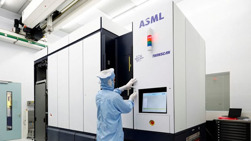 ASML to offer employees €20,000 retention bonus for staying in 2027-2030