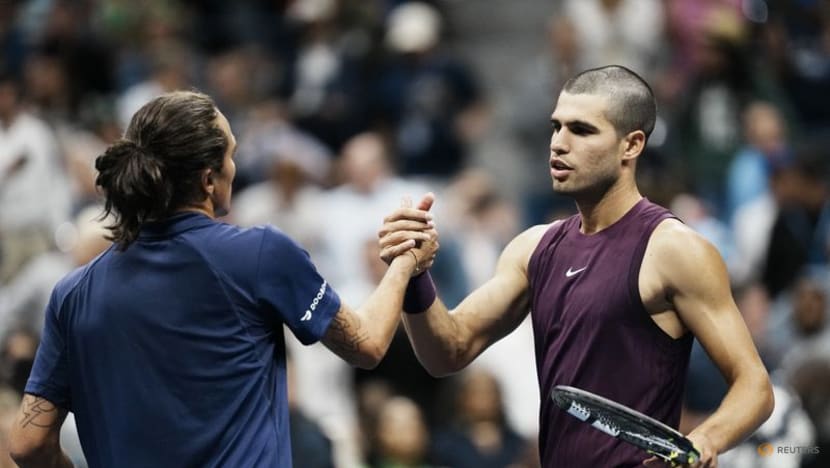 Alcaraz cruises into third round with commanding win over Bellucci