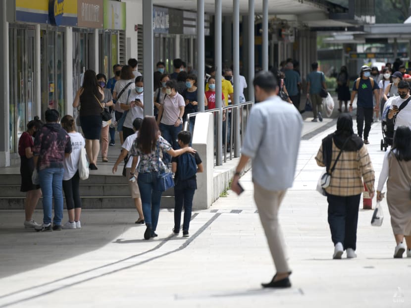 Daily number of COVID-19 cases in Singapore may rise to more than 5,000 next week: Gan Kim Yong Daily number of COVID-19 cases in Singapore may rise to more than 5,000 next week: Gan Kim Yong
