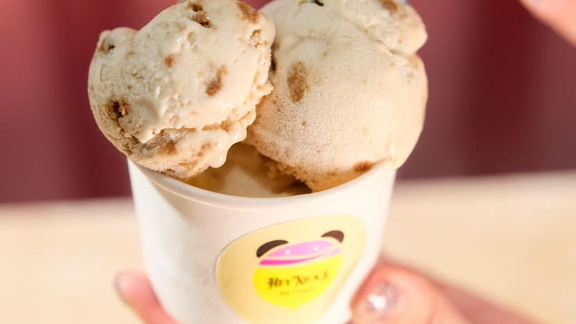 Viral es krim beralkohol 40% di Surabaya, dijual oleh perempuan berhijab