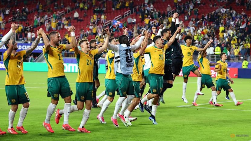 Australia reach World Cup knockouts after goalless draw with Paraguay