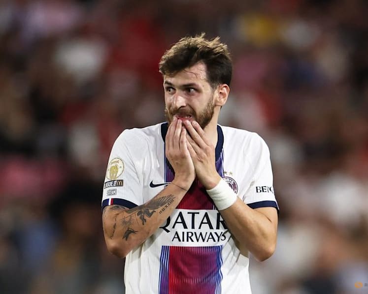 PSG coach warns players need to compete out of their comfort zone