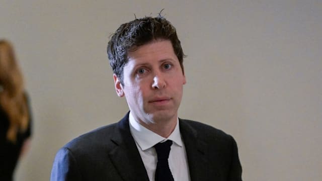 加拿大校园枪手账号早被封未报警 OpenAI总裁致歉