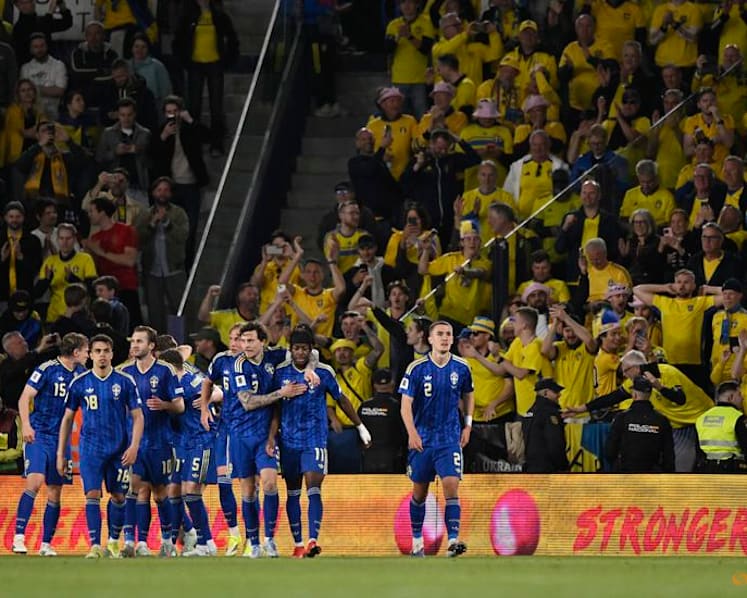 Gyokeres hat-trick sends Swedes through to World Cup playoff showdown with Poland