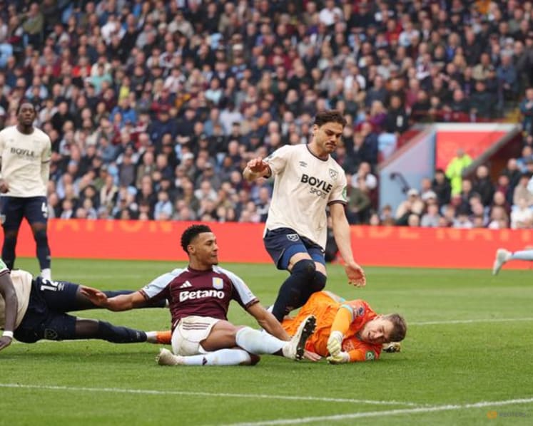 Bowen demands fight as West Ham's survival battle deepens