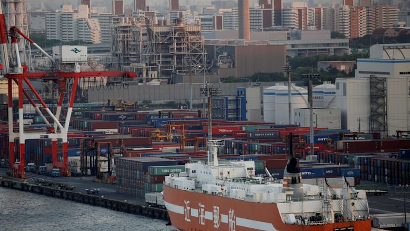 Japan business mood improves, tankan survey shows