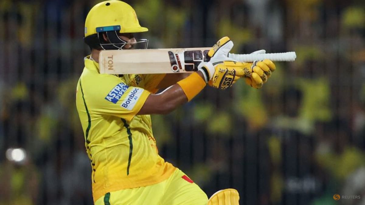 Kartik comeback brightens Chennai's youth push in IPL