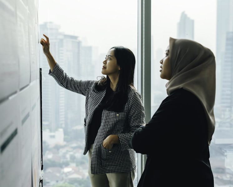 Indonesian ministry rolls out 4-day, 40-hour work week to improve productivity, mental health