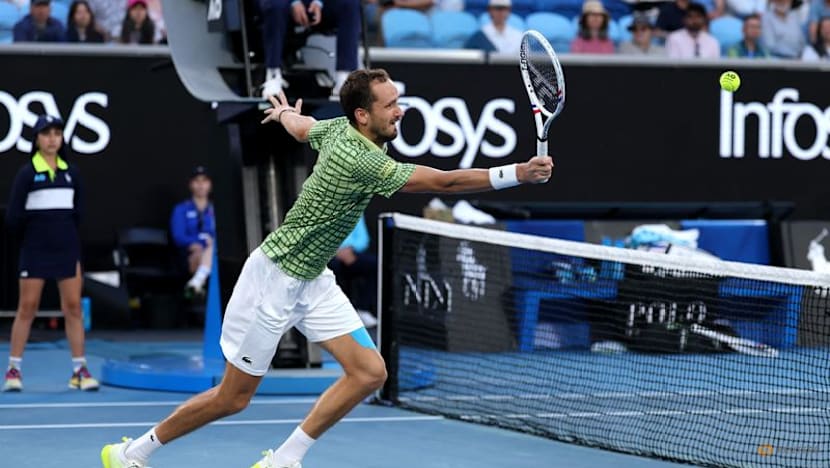 Sabalenka, Alcaraz ease into Australian Open quarters, Medvedev crashes out