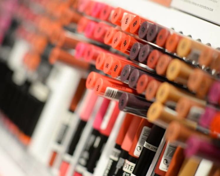 Make-up and bacteria: Ranking the dirtiest product testers at the cosmetics counter