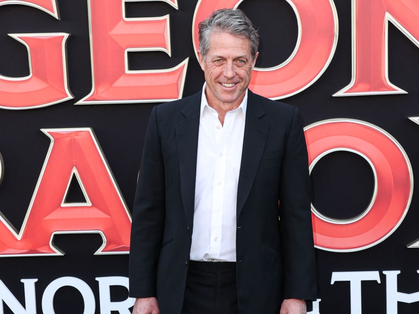 Dungeons & Dragons&rsquo; Hugh Grant believes there would be more affairs on set if phones were banned