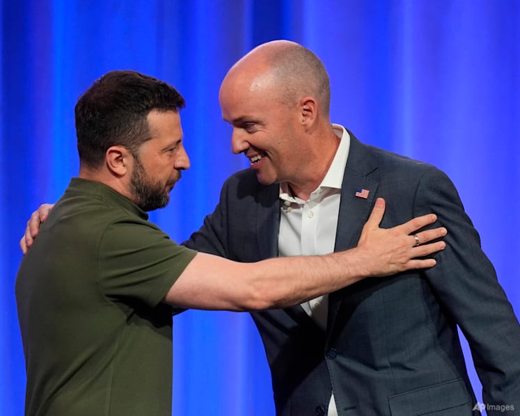 After NATO summit, Zelenskyy meets with US  governors for military aid