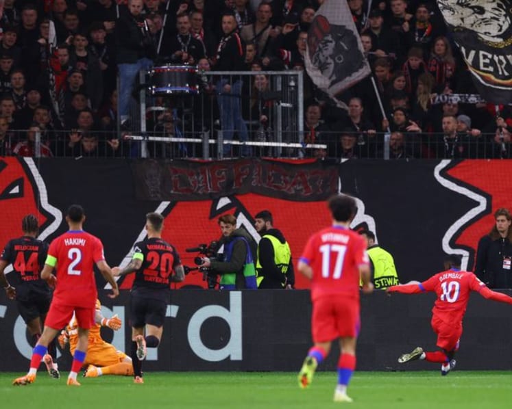 Clinical PSG demolish Leverkusen 7-2 as two players sent off