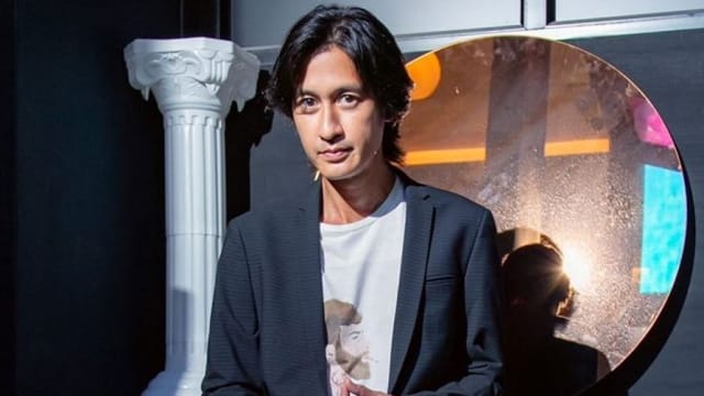 状况仍未稳定？唐治平疑跟踪他人，当街爆争执！