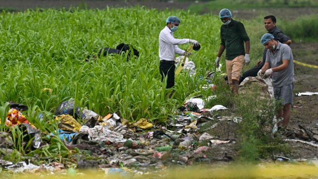 印度北方邦宗教集会践踏事故 死亡人数增至少121人