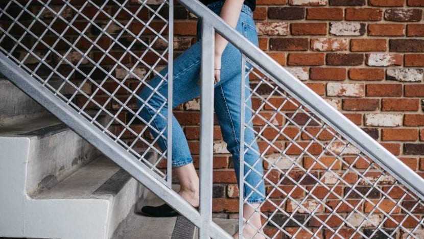 Jangan malas! Naik tangga... bukan sahaja senaman bakar kalori, juga mampu jaga kesihatan mental anda