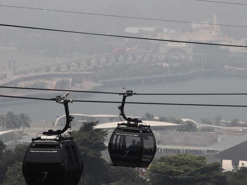 Haze in Singapore on June 18, 2013. Photo: Ernest Chua