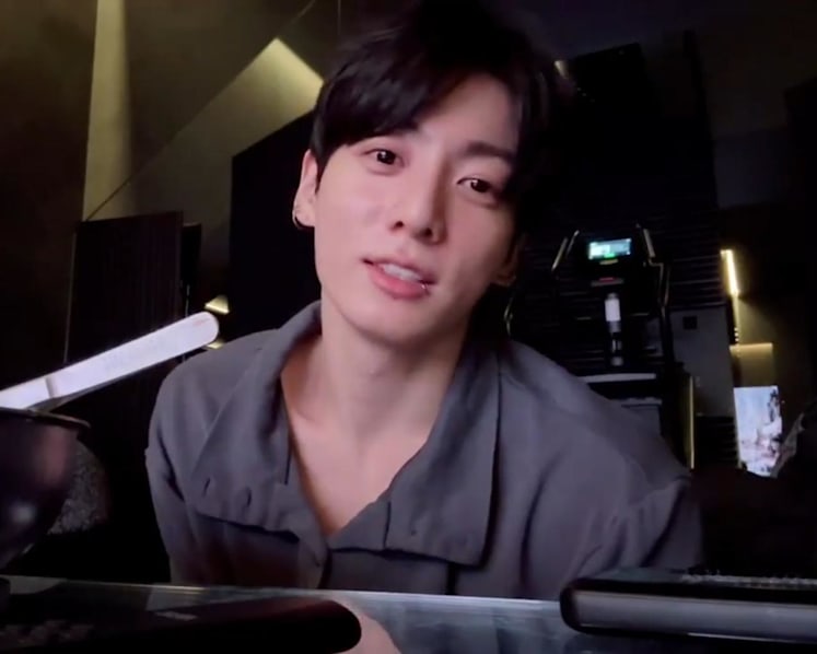 BTS member Jungkook apologises to fans for past livestream
