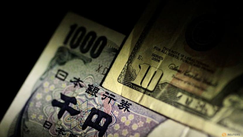 Dollar steady as focus turns to US payrolls, yen intervention jitters persist