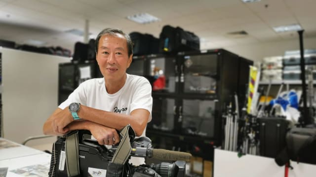 【958印象古早】从大庭广众被骂到连夺亚洲冠军 新传媒退休摄影师回顾33年甘苦摄影之路
