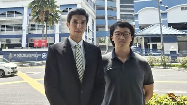 马国记者提问涉种族敏感被捕 已保释并辞职