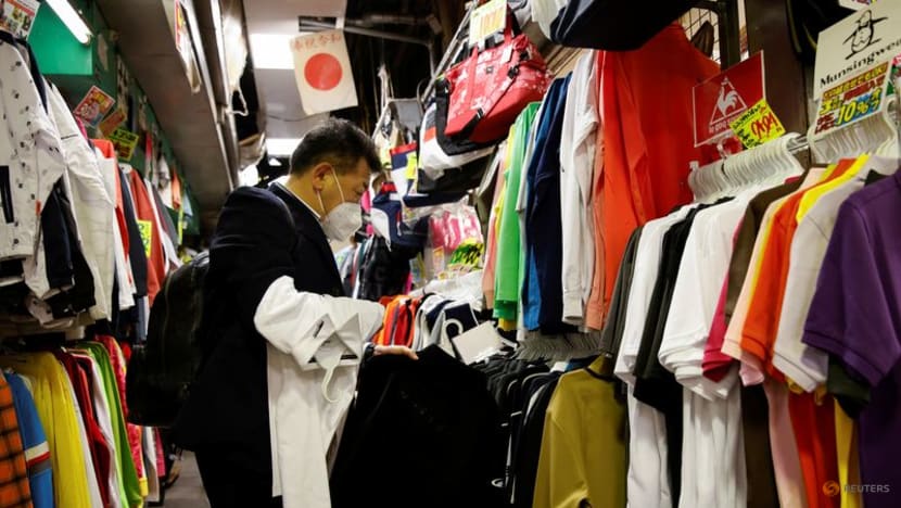 Japan August retail sales rise 2.8% year-on-year Japan August retail sales rise 2.8% year-on-year