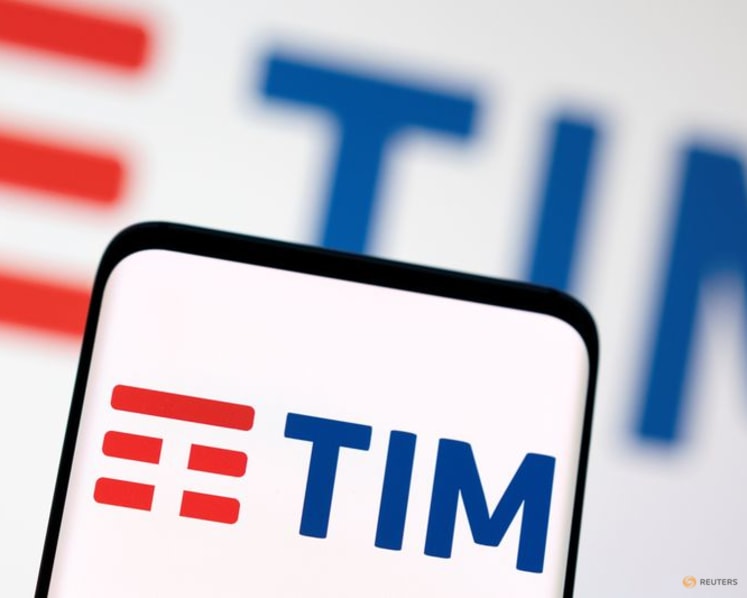 Exclusive-Sky seeks up to 1.9 billion euros in damages from TIM, DAZN over Italian TV soccer deal