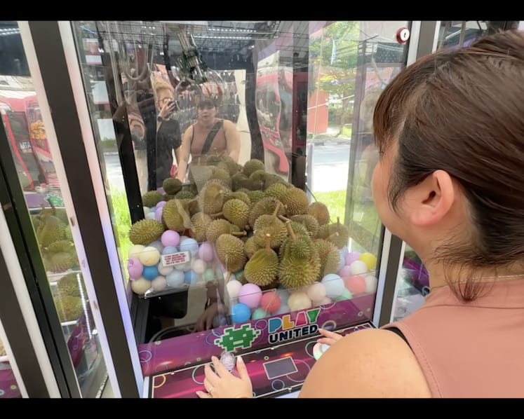 #trending: Video of durian claw machines goes viral, but some netizens sceptical about chances of winning