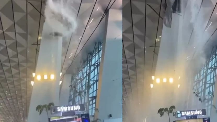 Atap Terminal 3 Bandara Soekarno-Hatta ambruk akibat hujan deras, Angkasa Pura minta maaf