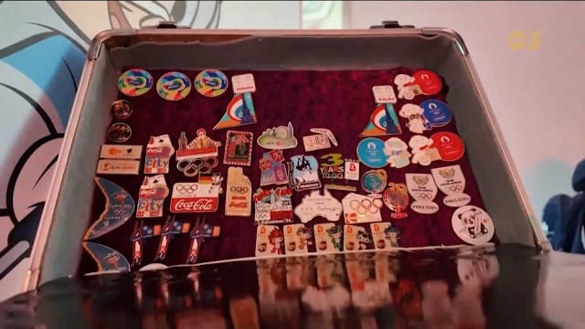 徽章收藏家齐聚米兰 分享珍藏和交换奥运故事