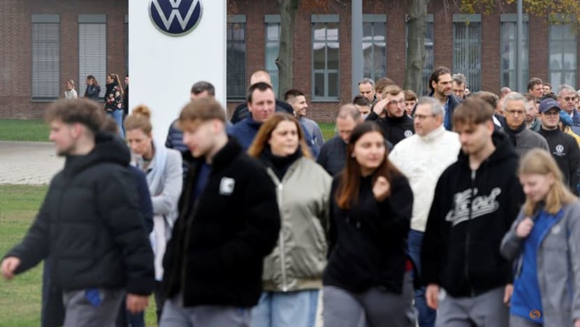 Explainer-Volkswagen Law: the unique structure behind the German carmaker's labour clash
