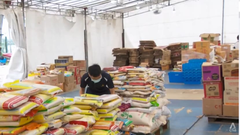 Help wanted: Charity groups struggle to spread festive cheer amid dwindling support