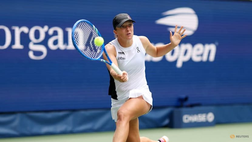 Swiatek breezes past Alexandrova into US Open quarter-finals Swiatek breezes past Alexandrova into US Open quarter-finals