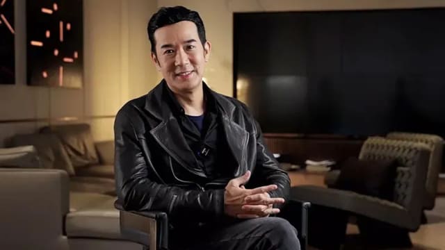 息影从商20多年，港星卢庆辉要复出了？