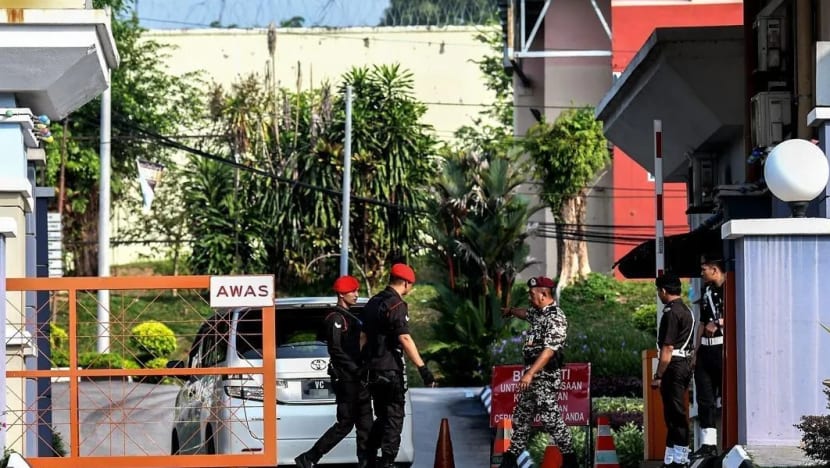 Polis pertingkat kawalan keselamatan di Penjara Kajang