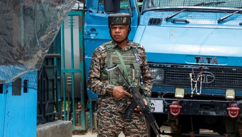 Shelling between India and Pakistan along Kashmir frontier