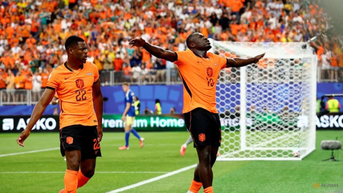 Netherlands cruise past Tunisia to clinch top spot, set up Morocco clash
