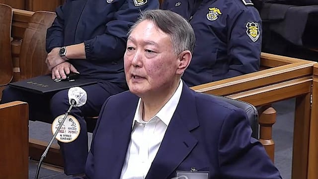 妨碍执行公务等罪名成立 尹锡悦被判监五年