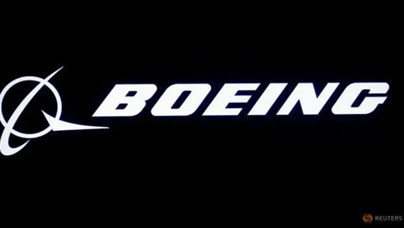 Boeing pertimbang potong 10% kakitangan