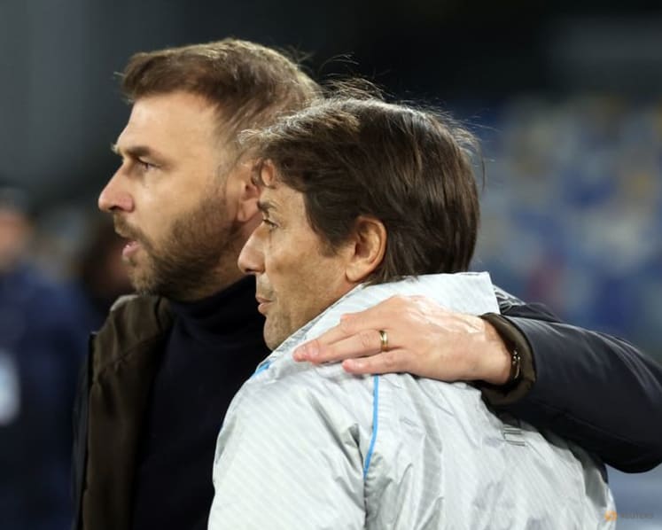 Napoli fight back to snatch draw at home to struggling Verona