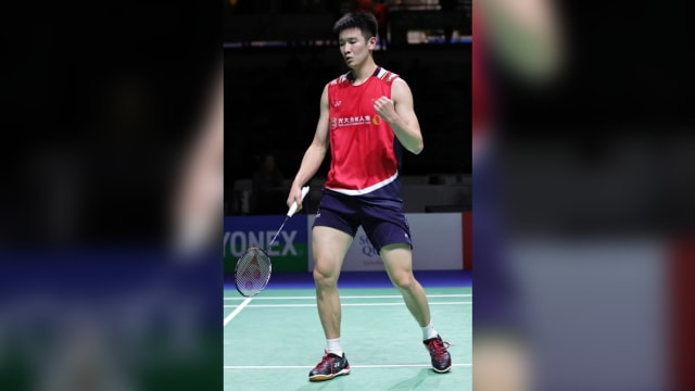 新加坡公开赛：四强对手安赛龙伤退 李诗沣闯男单决赛