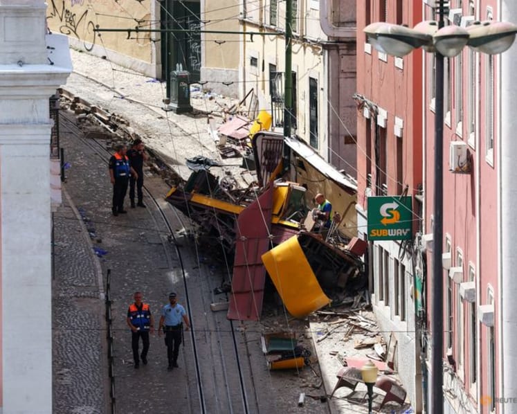 Portugal investigates crash on historic Lisbon funicular