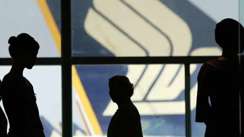 Singapore Airlines' Q2 loss narrows on cost cuts, air travel pick-up