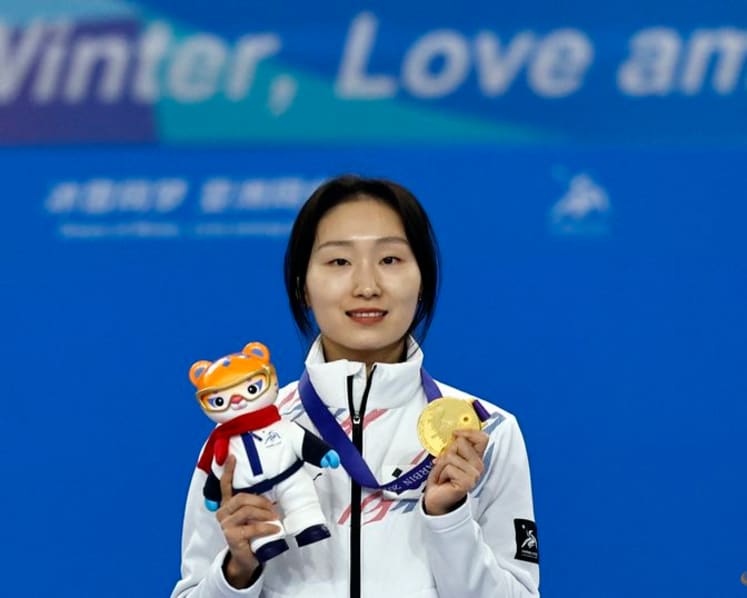 Speed skating-South Korea's Choi to end international career after 2026-27 season