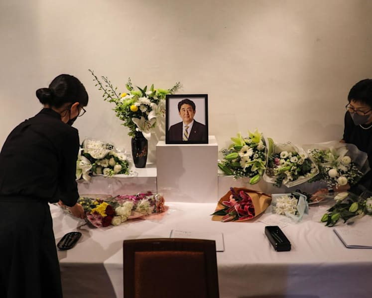 Shinzo Abe’s killing: Disbelief, sadness for some Japanese, Singaporeans as hundreds sign condolence book